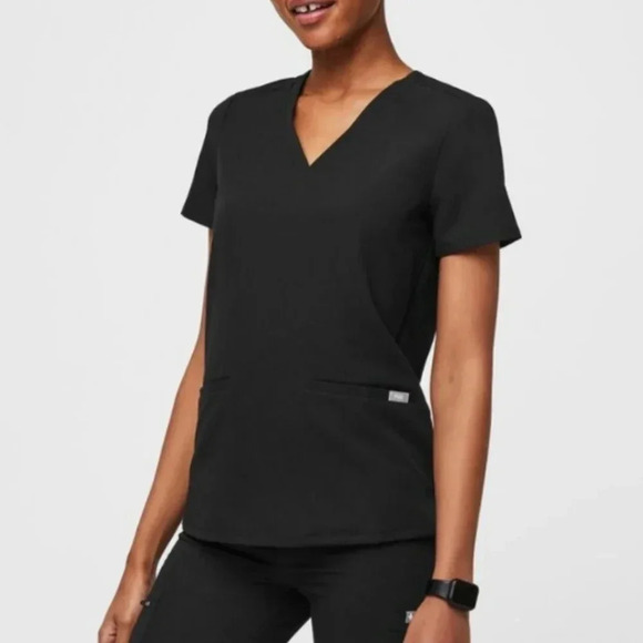 FIGS Casma Scrub top - Picture 1 of 6